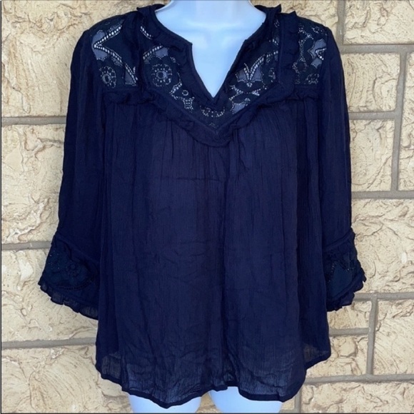 Crown & Ivy Tunic Top Navy Blue Flow Lace Neck sleeves Size XS loose fit - Picture 3 of 10